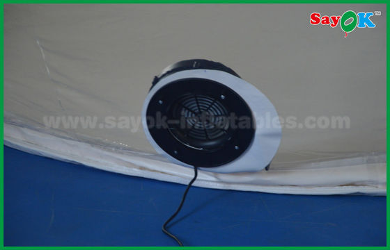 Шатра воздуха ясного раздувного шатра прозрачный располагаясь лагерем шатер пузыря раздувного ясный раздувной в аренду