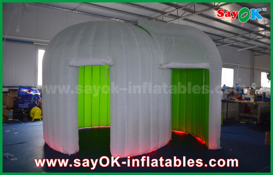 Шатер будочки фото палубы зеленого приложения будочки фото предпосылки раздувного двух-