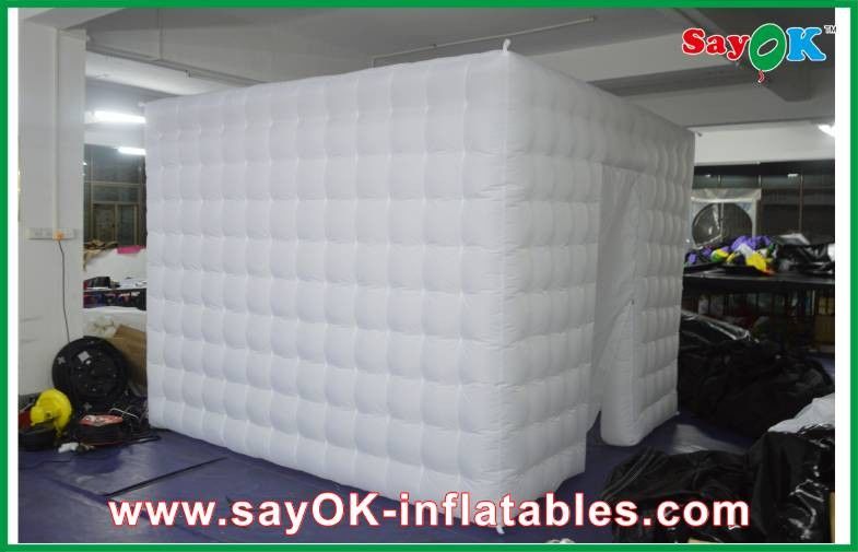 Раздувная будочка фото нанимает привлекательную раздувную будочку фото привела свет с одним печатанием логотипа двери