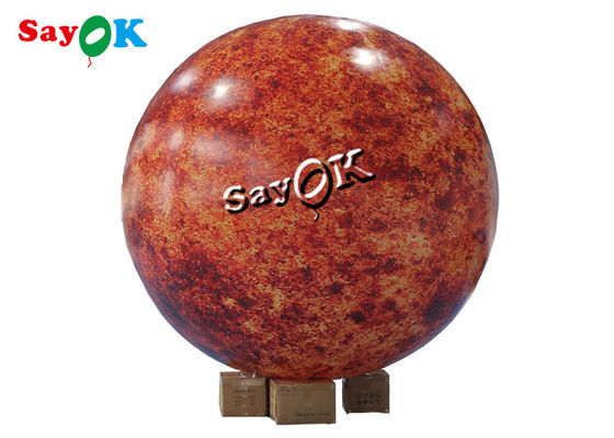 Крупный план украшения этапа концерта раздувной освещая большой горя Солнце на ночь партии